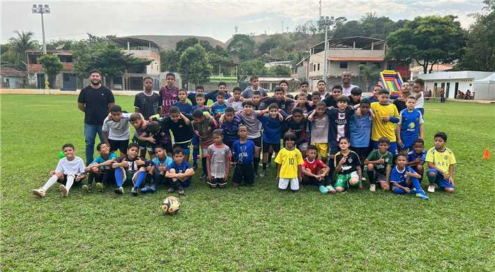 Projeto Educando pelo esporte - Futebol